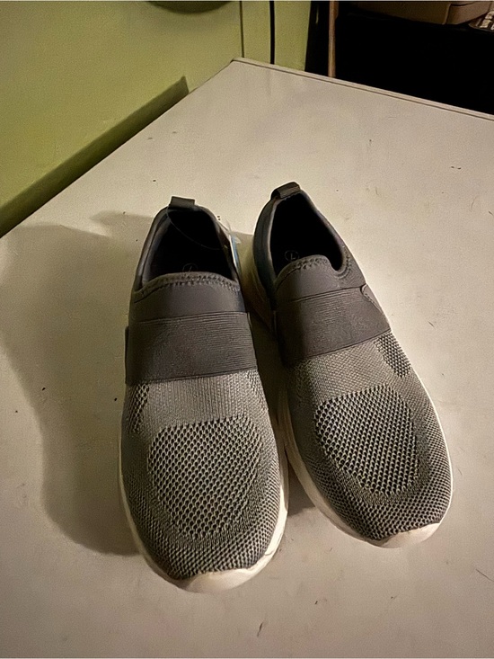Shoes - Women’s Slip-On Knit Athletic Sneakers - Gray
